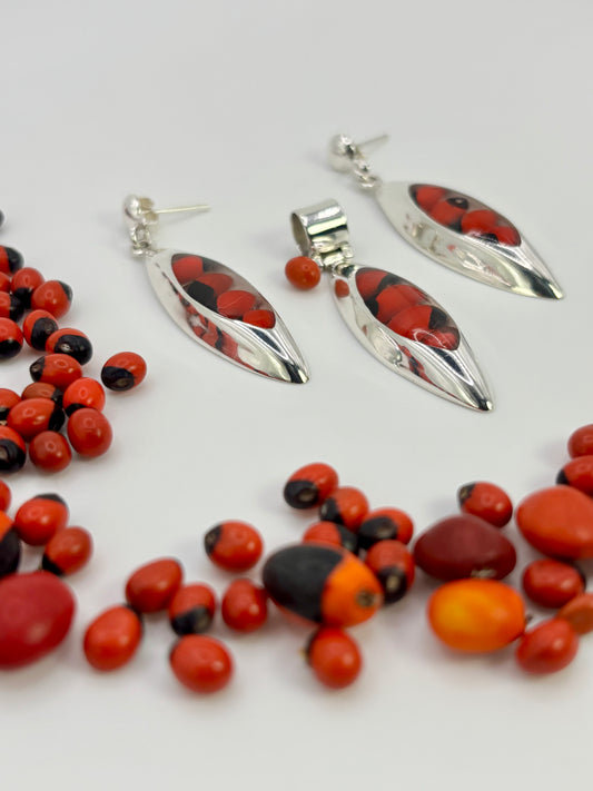 THE FLAME LILY SET